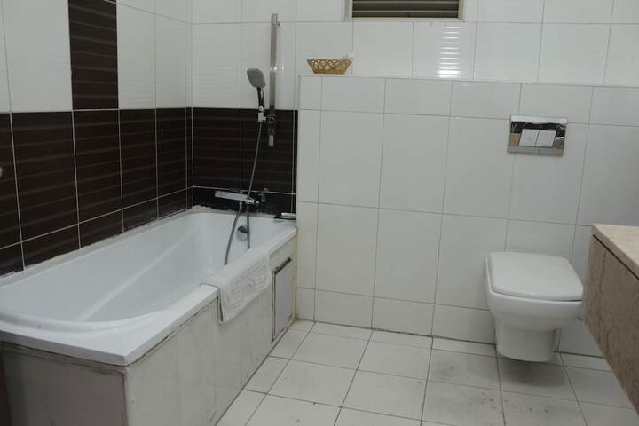 Room 20 of 30