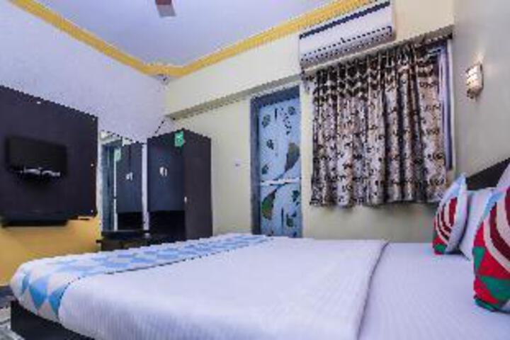 Room 10 of 23