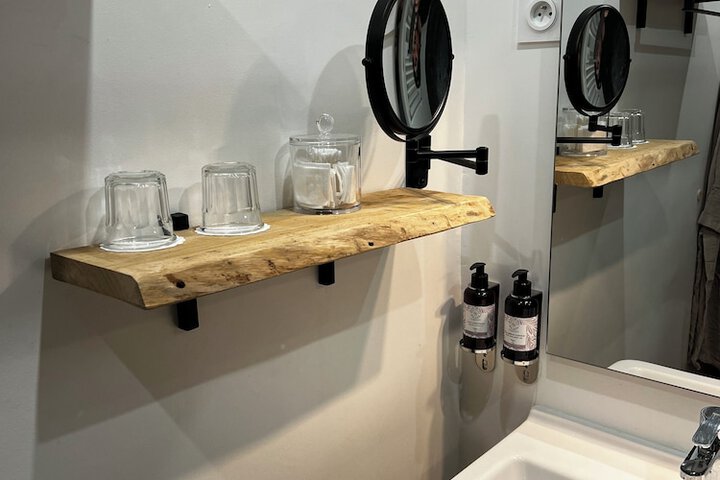 Room 3 of 14