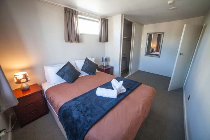 Room 10 of 43