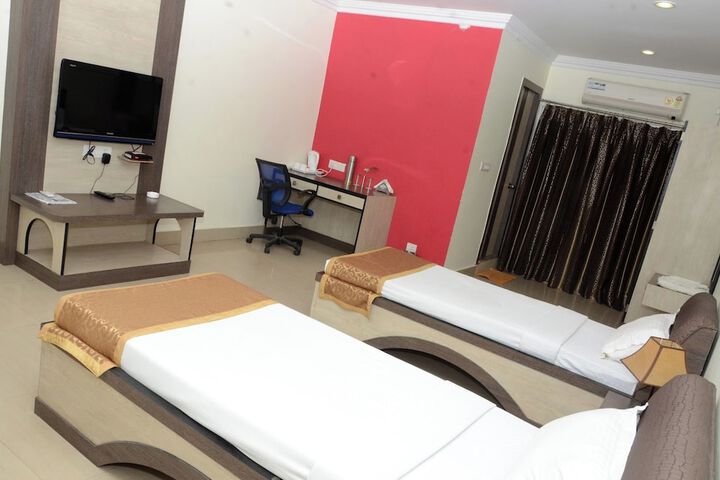 Room 14 of 19