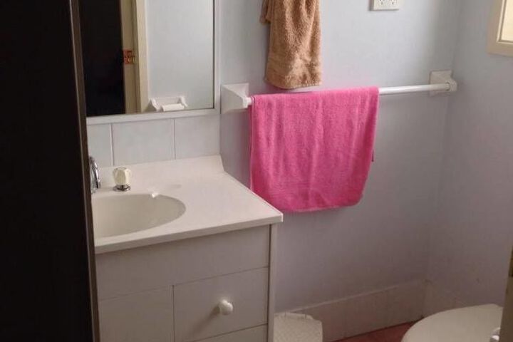 Room 10 of 20