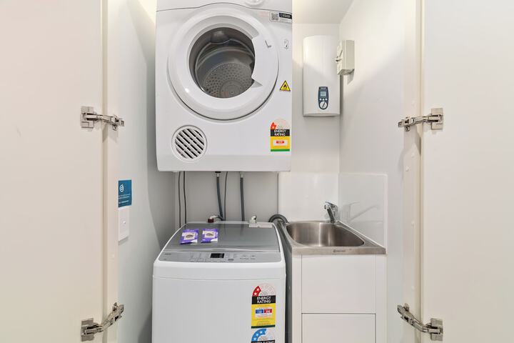 Laundry 16 of 20