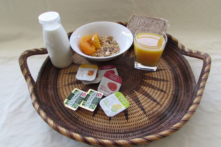 Breakfast/Coffee Service 34 of 45
