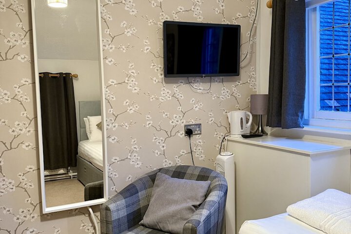 Room 26 of 95