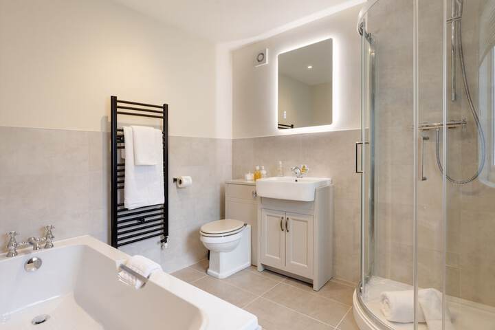 Bathroom Interior Photo