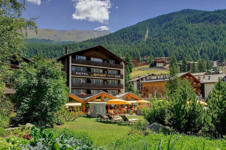 Hotel 45 of 47