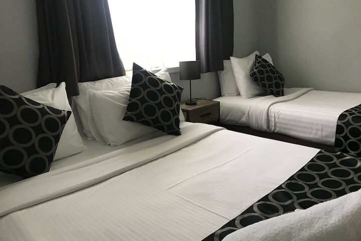 Room 82 of 152
