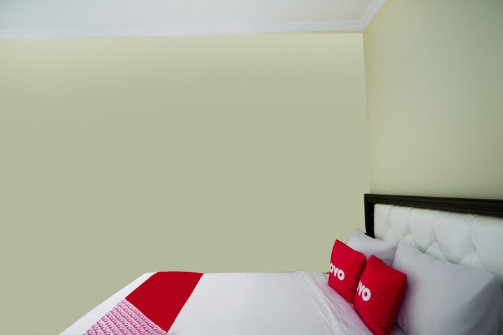 Room 13 of 24