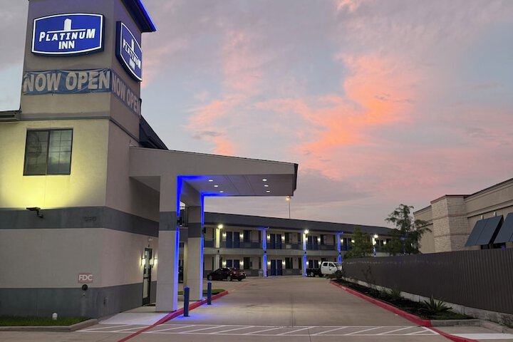Platinum Inn and Suites