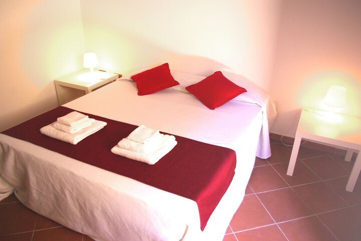 Room 9 of 36
