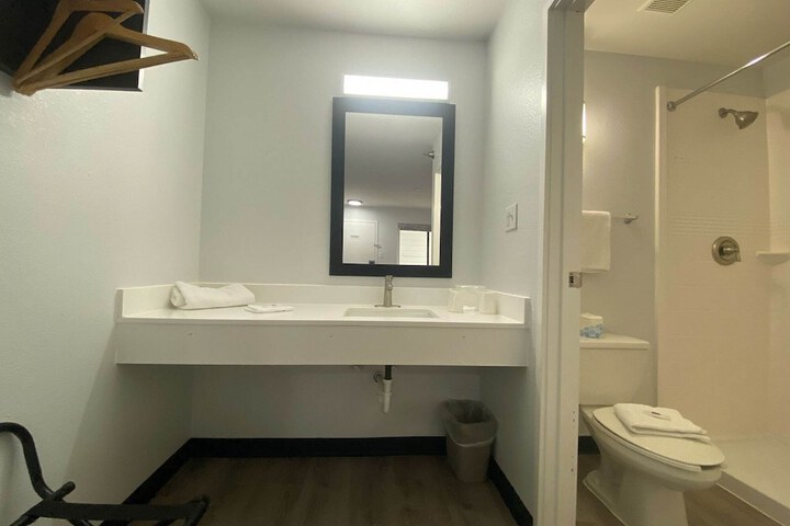 Room 26 of 51