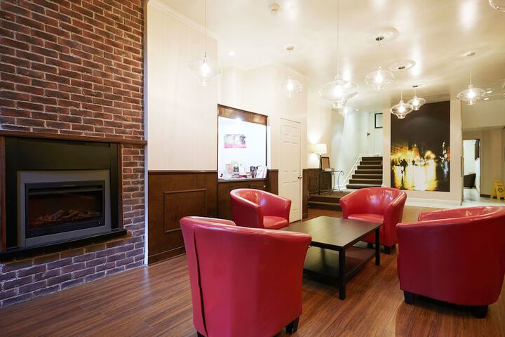 Entrance & Lobby
