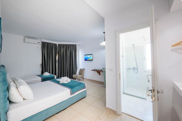 Room 48 of 297