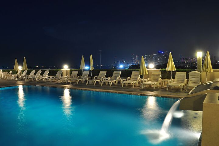 Hotel 63 of 64