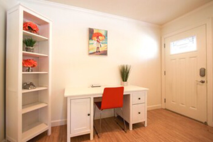 Room 9 of 9