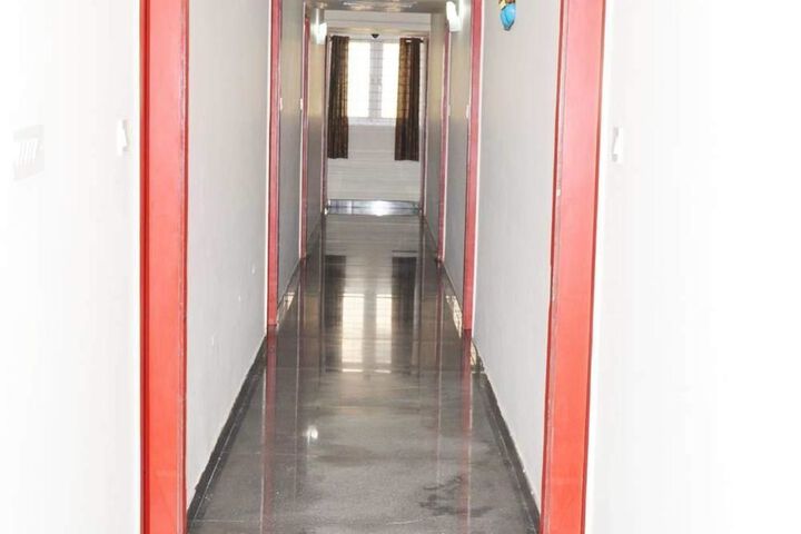 Ballroom/Hall 8 of 15