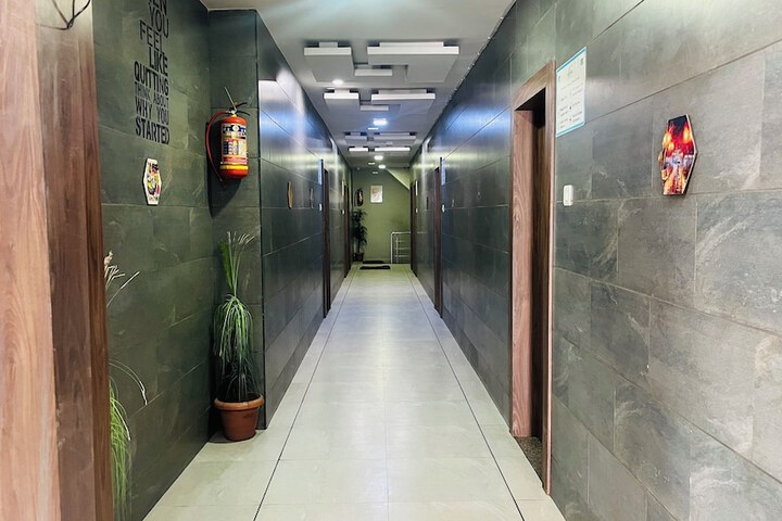 Hotel Interior 4 of 84