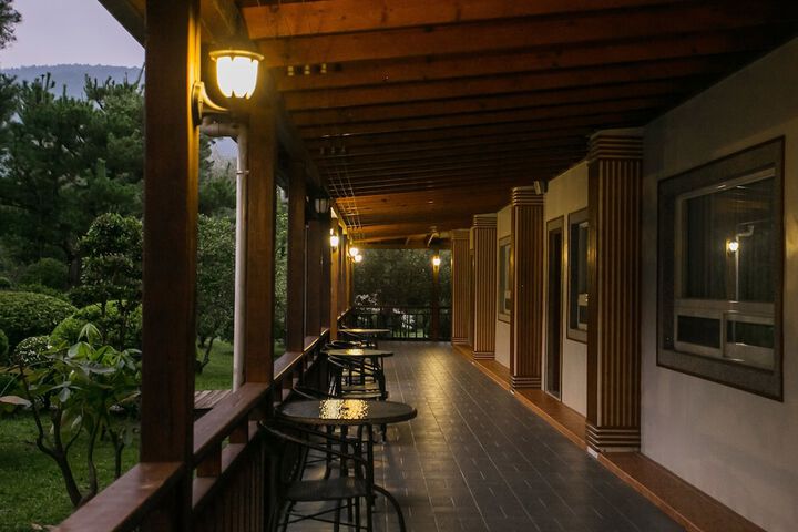 Terrace/Patio 27 of 68