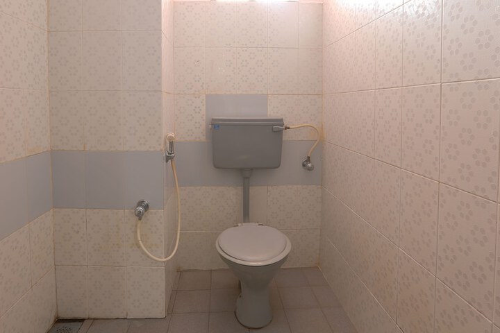 Room 14 of 38