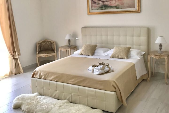 Room 4 of 58
