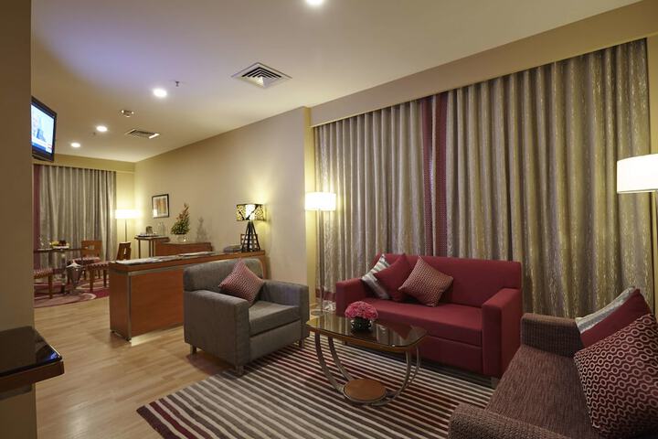 Room 25 of 131