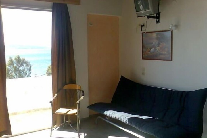 Room 115 of 119
