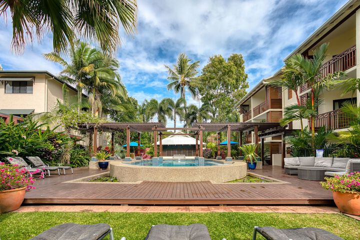 Hotel with Pool