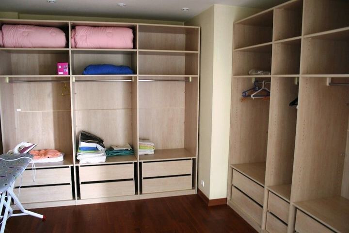 Room 27 of 31