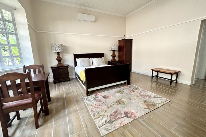 Room 21 of 61
