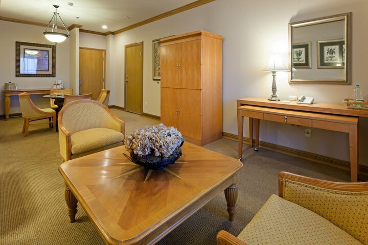Room 3 of 85