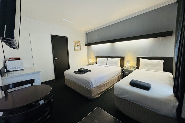 Room 14 of 30