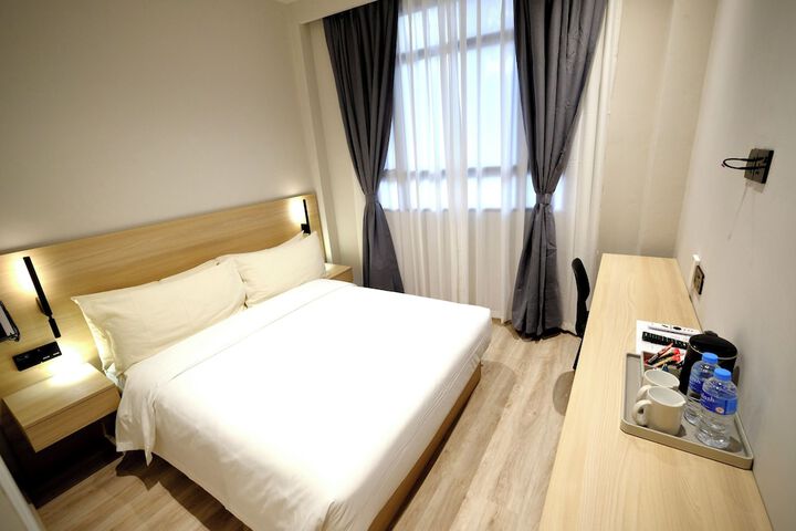 Room 44 of 112