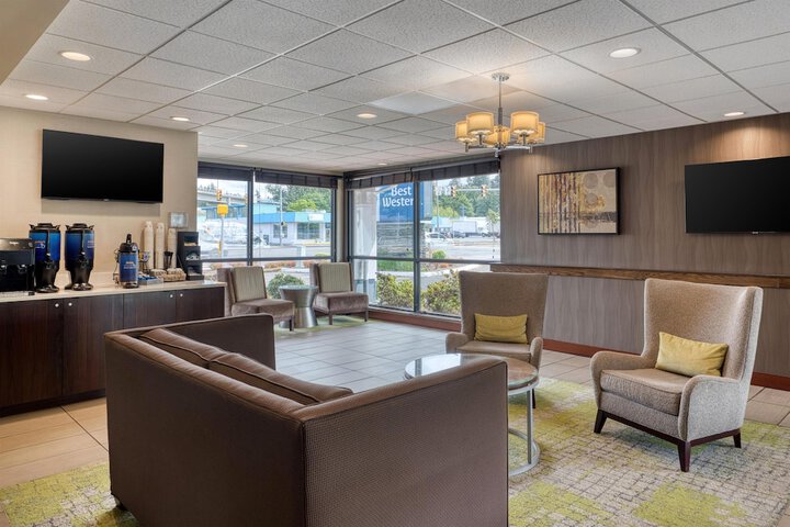 Lobby Entry