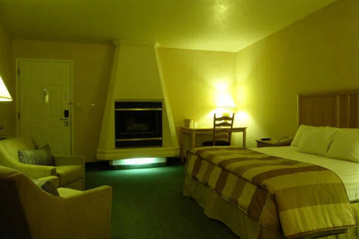 guest_rooms