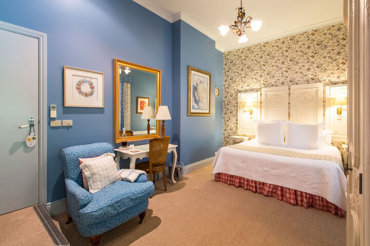 Room 16 of 55