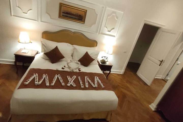 Room 6 of 46