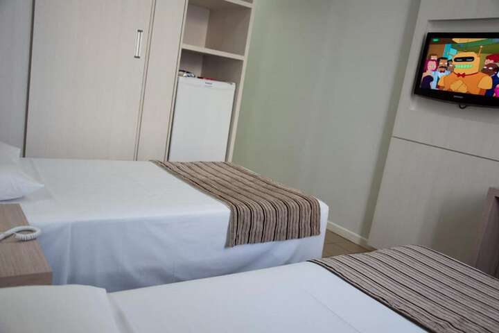 Room 8 of 36
