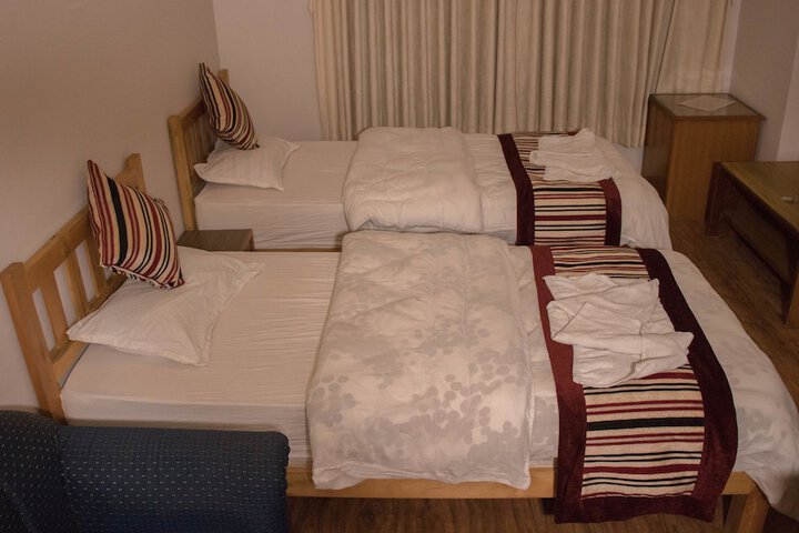 Room 50 of 90
