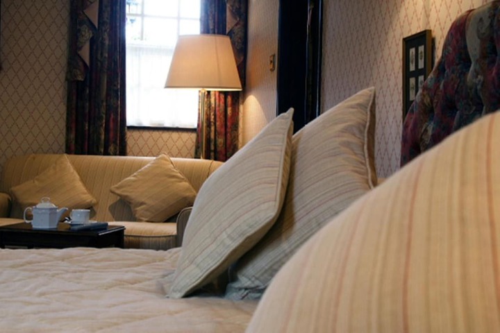 Room 14 of 34