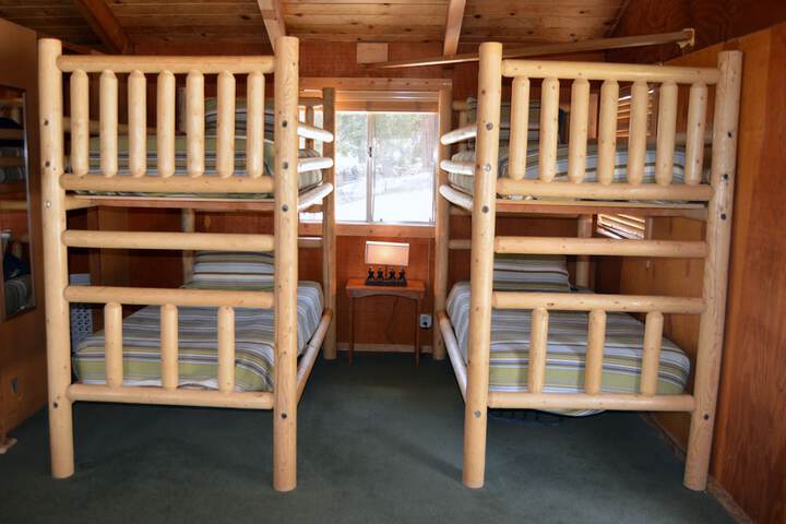 Room 6 of 73