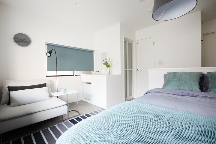 Room 12 of 86