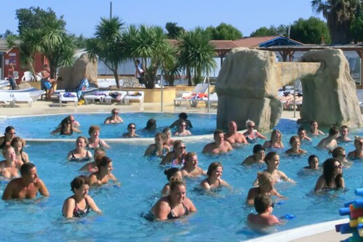 Pool 23 of 44