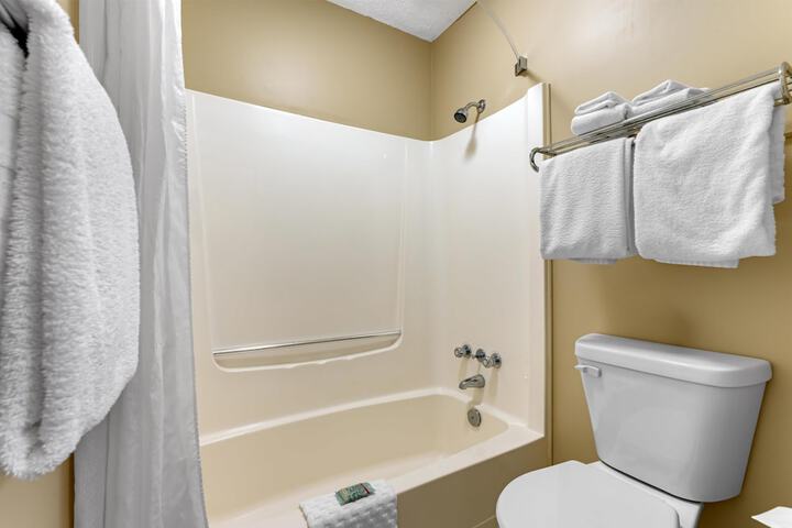 Room 18 of 37
