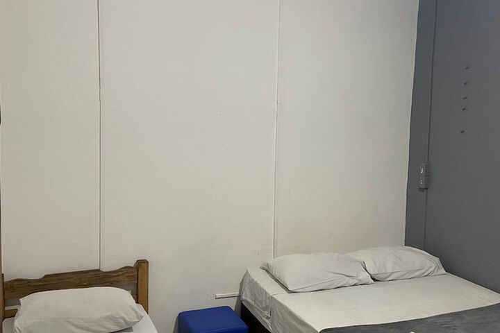 Room 10 of 35