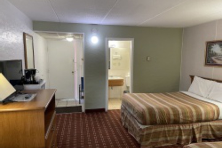 Room 175 of 228