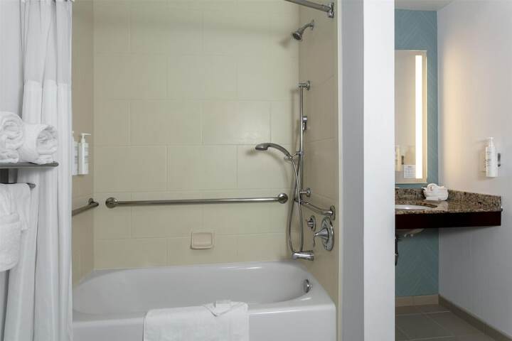 Bathroom shower
