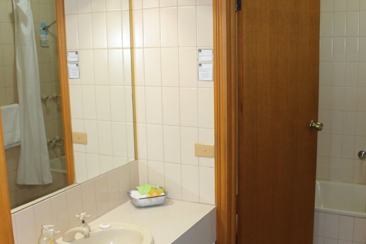 Room 38 of 43