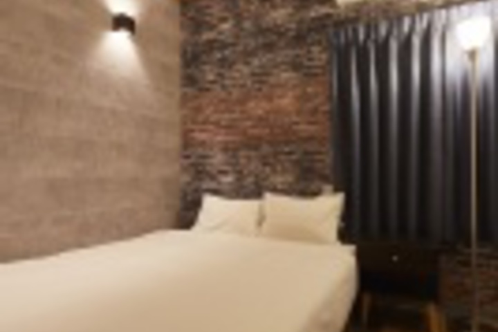 Room 185 of 288