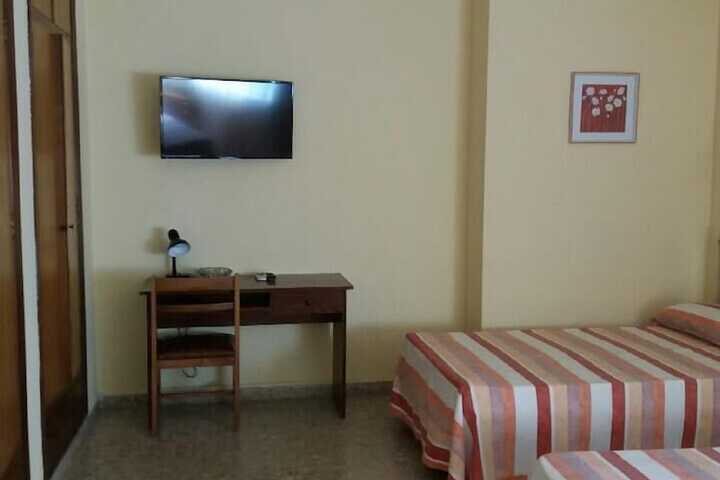 Room 4 of 22